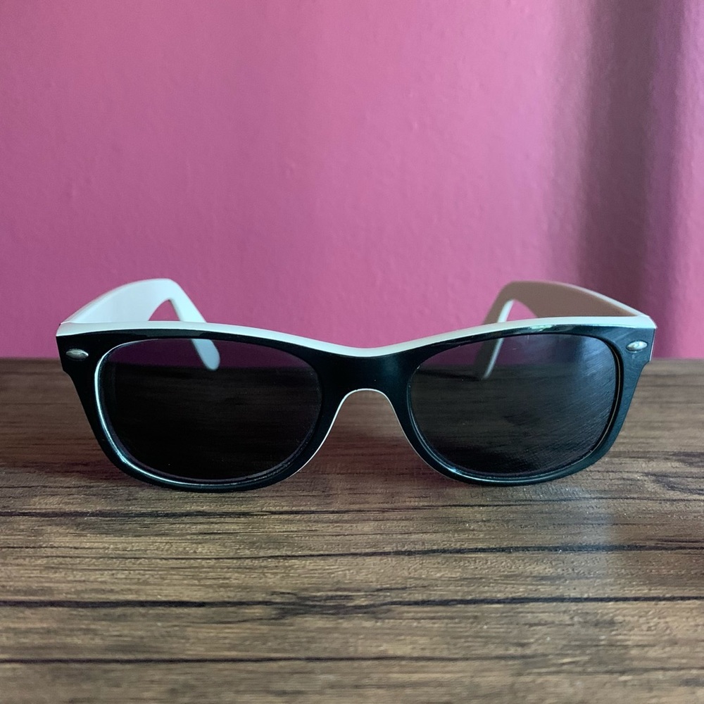 Ray-Ban New Wayfarer Sunglasses